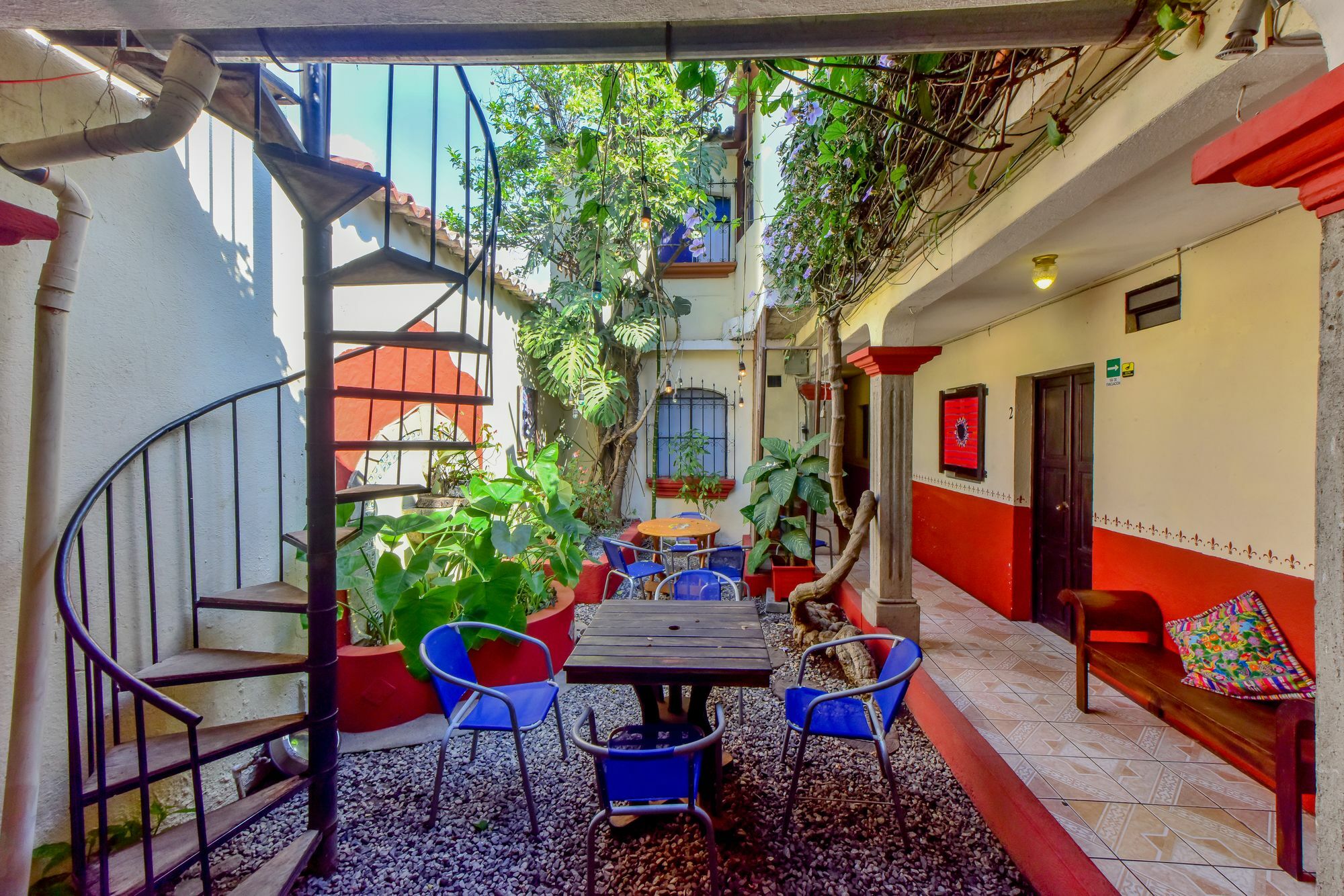 Posada De San Carlos La Calzada Antigua Eksteriør billede